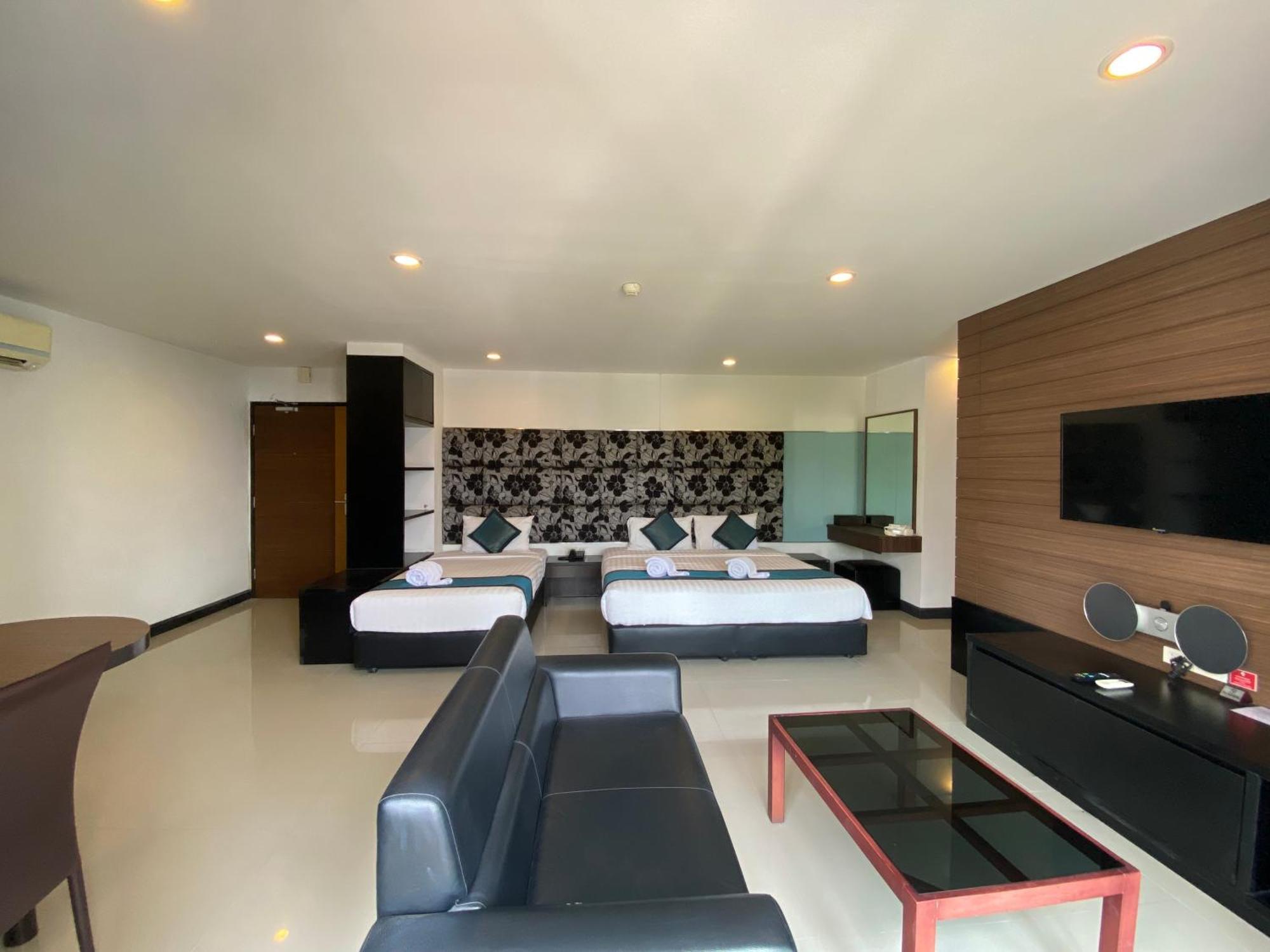 Le Vernissage By Goad Avadhess Hospitality Pattaya Exterior foto
